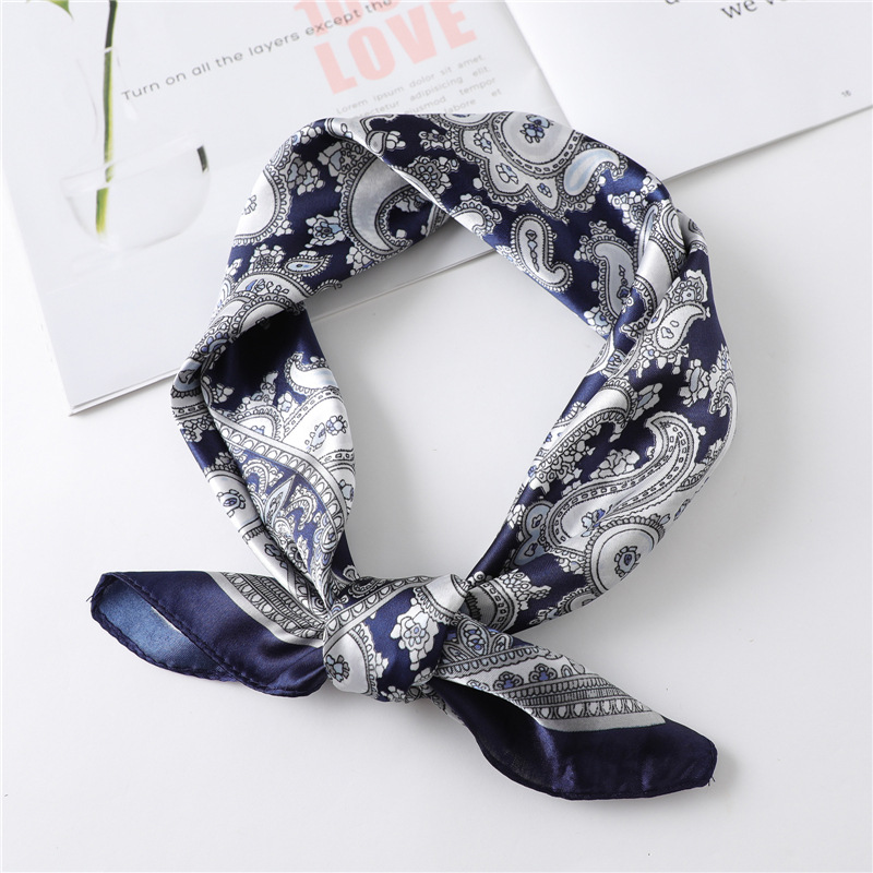 ผ้าพันคอไหมสี่เหลี่ยมหรูหราขนา - Silk Neck Scarf บทวิจารณ์และราคา